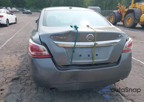 2015 Nissan Altima 2.5 Sv z USA, uszkodzony, nr VIN 1N4AL3AP3FC487507